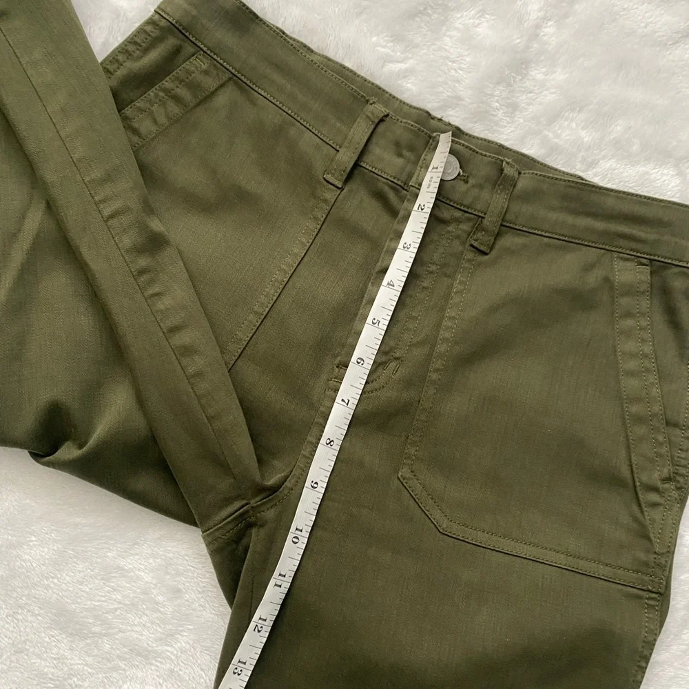 J.Crew Vintage Straight Cargo Utility Pants in Olive Green - Size 28